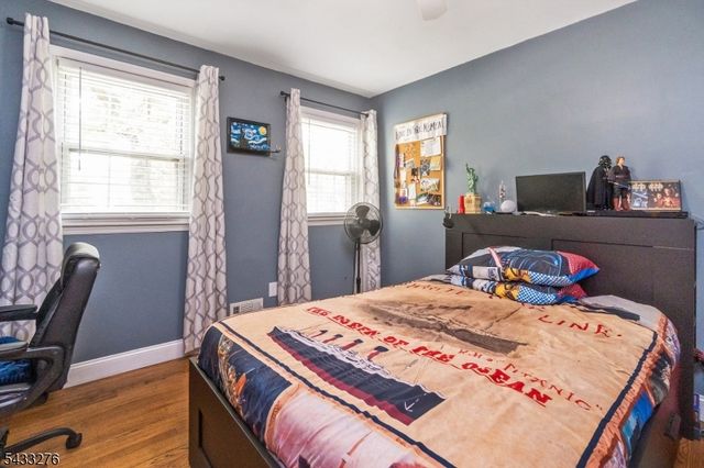 50 Buckley Hill Dr, Lopatcong Twp., NJ 08865