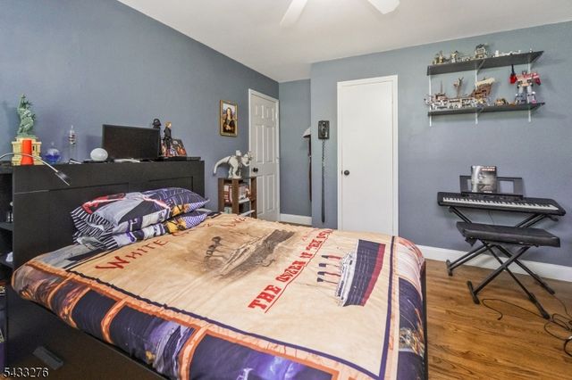 50 Buckley Hill Dr, Lopatcong Twp., NJ 08865