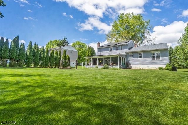 50 Buckley Hill Dr, Lopatcong Twp., NJ 08865
