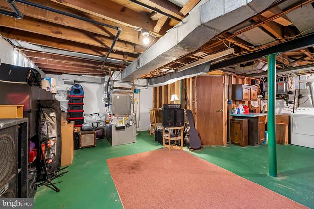 808 OLMSTEAD RD, Baltimore, MD 21208