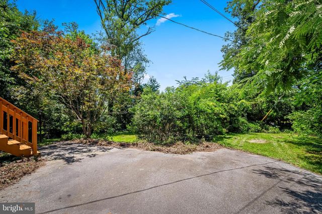 808 OLMSTEAD RD, Baltimore, MD 21208