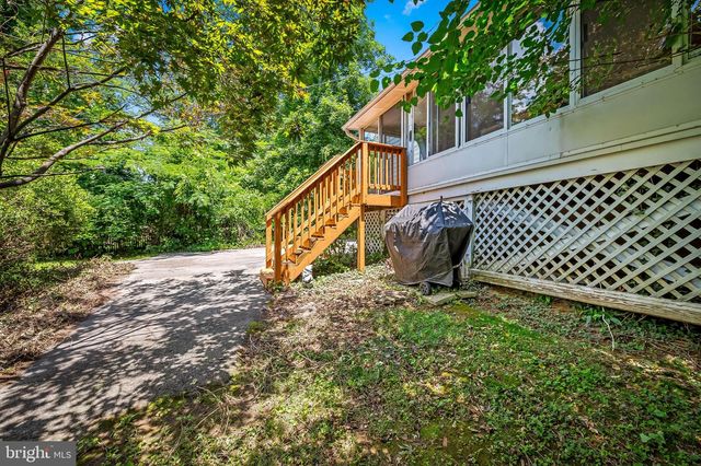 808 OLMSTEAD RD, Baltimore, MD 21208