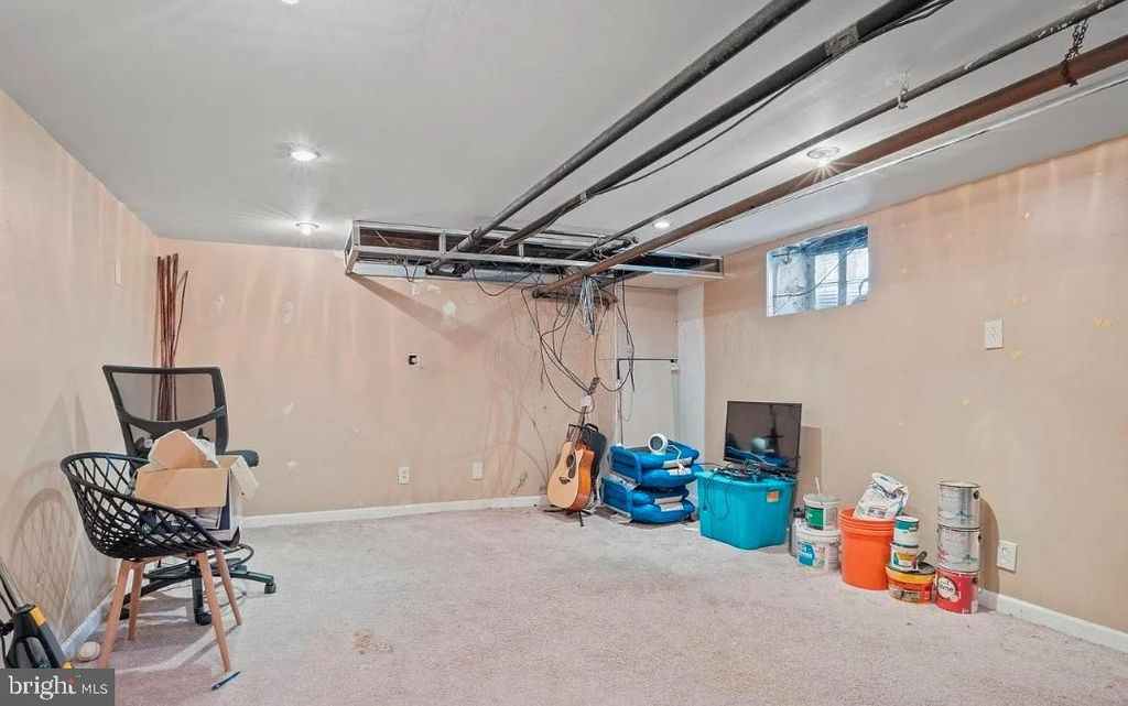 Image 4 of property listing at 85 BRIDGE ST, Drexel Hill, PA 19026