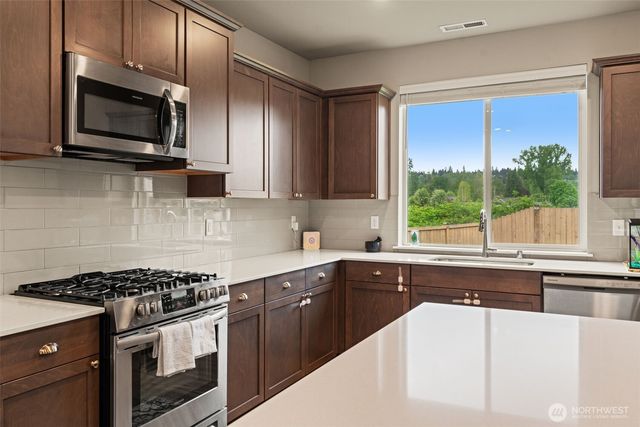 1304 32nd Street NW, Puyallup, WA 98371