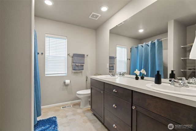 1304 32nd Street NW, Puyallup, WA 98371