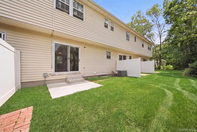 30 Jefferson, Yaphank, NY 11980