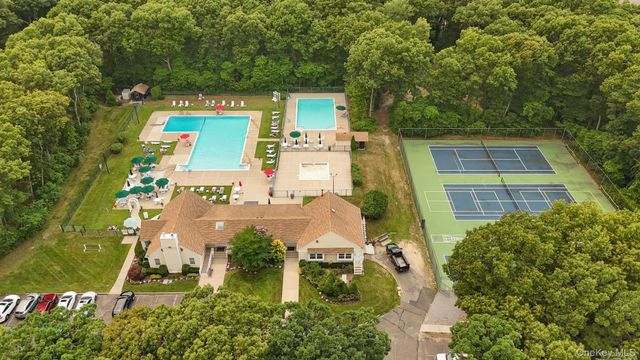 30 Jefferson, Yaphank, NY 11980