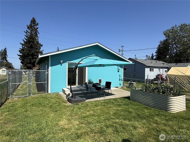 910 W 16th Street, Port Angeles, WA 98363