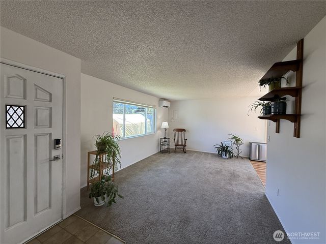 910 W 16th Street, Port Angeles, WA 98363