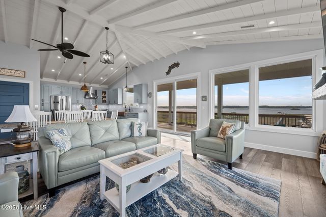 1207 S Topsail Drive, Surf City, NC 28445