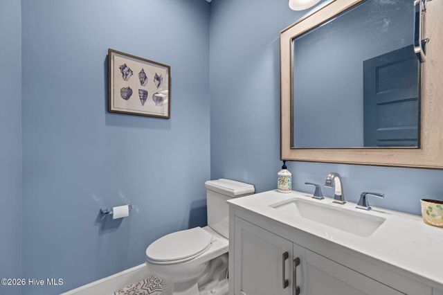 1207 S Topsail Drive, Surf City, NC 28445