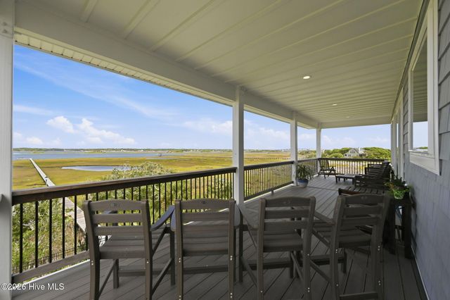 1207 S Topsail Drive, Surf City, NC 28445