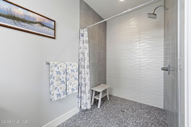 1207 S Topsail Drive, Surf City, NC 28445