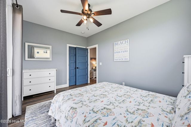 1207 S Topsail Drive, Surf City, NC 28445