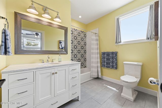 1207 S Topsail Drive, Surf City, NC 28445
