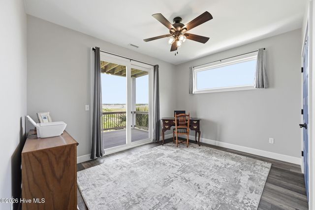 1207 S Topsail Drive, Surf City, NC 28445