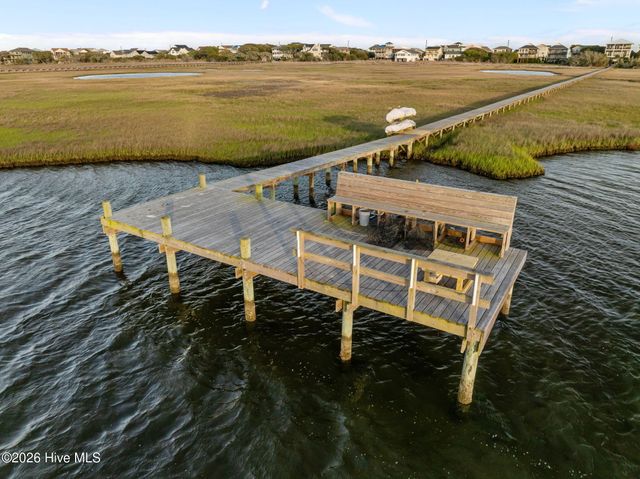1207 S Topsail Drive, Surf City, NC 28445