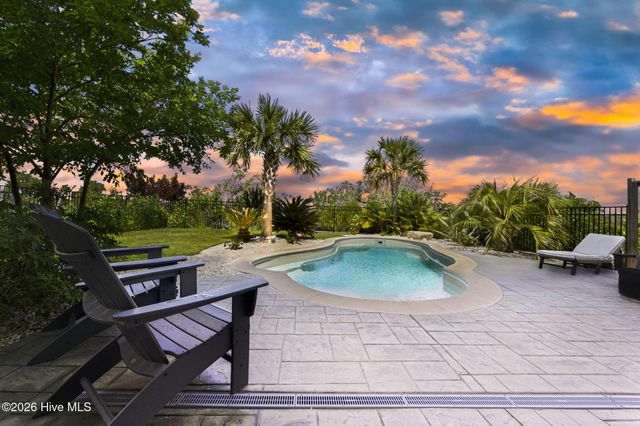 1207 S Topsail Drive, Surf City, NC 28445