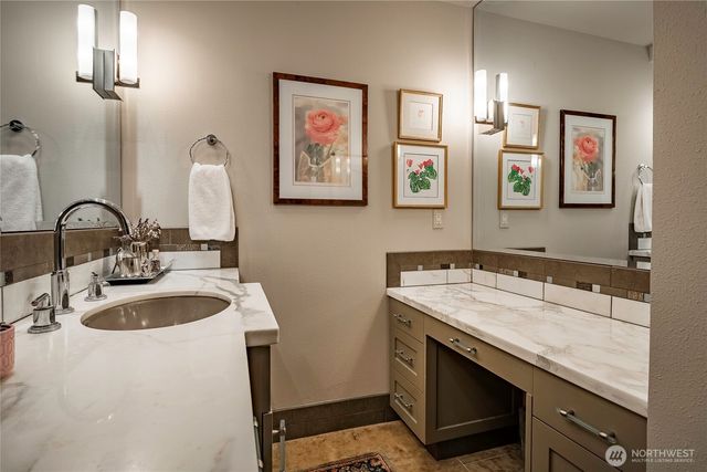 5660 Sanderling Way, Blaine, WA 98230