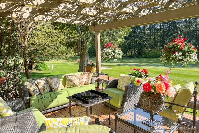 5660 Sanderling Way, Blaine, WA 98230