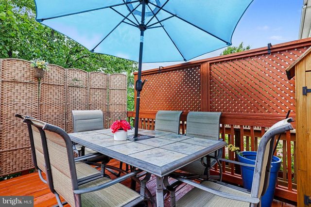 21122 ANGELA SQ, Sterling, VA 20166