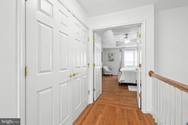 21122 ANGELA SQ, Sterling, VA 20166