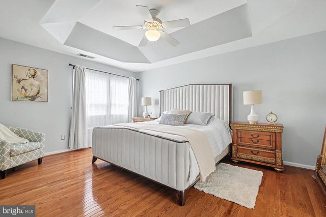 21122 ANGELA SQ, Sterling, VA 20166