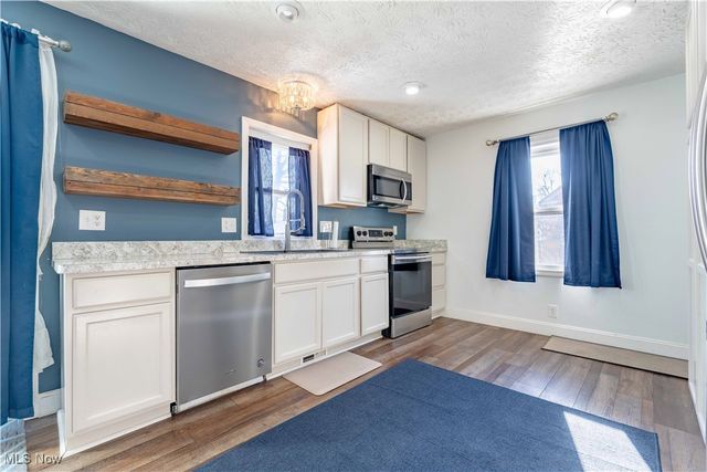 37 Ansel Avenue, Akron, OH 44312