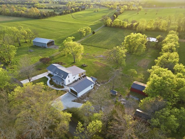 560 Himesville Road, Shelbyville, TN 37160