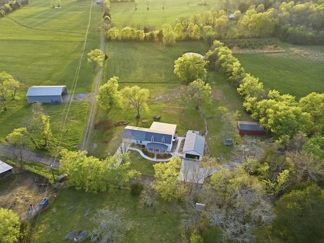 560 Himesville Road, Shelbyville, TN 37160