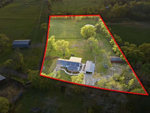 560 Himesville Road, Shelbyville, TN 37160