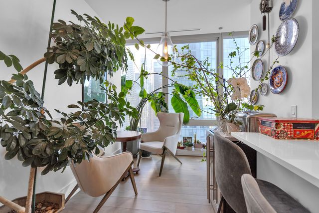 363 E Wacker Drive 1402, Chicago, IL 60601