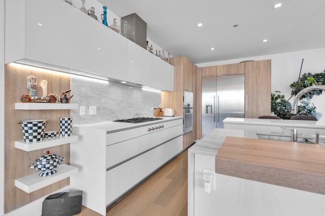 363 E Wacker Drive 1402, Chicago, IL 60601