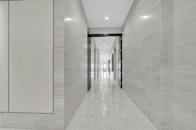 363 E Wacker Drive 1402, Chicago, IL 60601