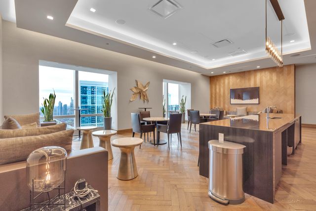 363 E Wacker Drive 1402, Chicago, IL 60601