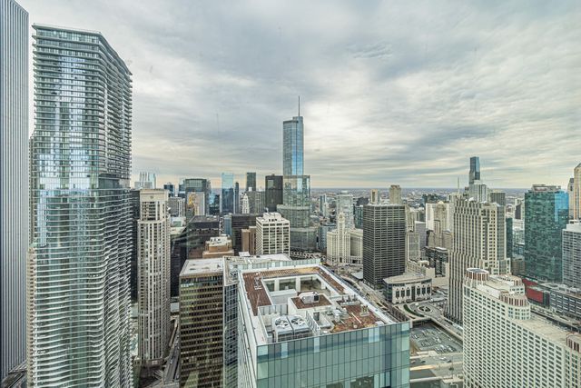 363 E Wacker Drive 1402, Chicago, IL 60601