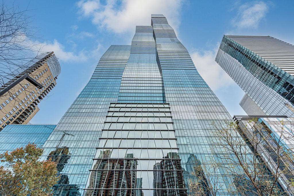 363 E Wacker Drive 1402, Chicago, IL 60601