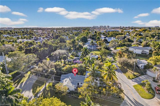 1275 8TH AVE N, Naples, FL 34102