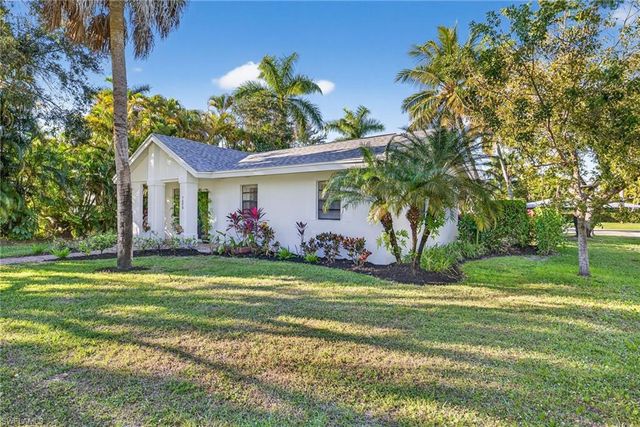 1275 8TH AVE N, Naples, FL 34102