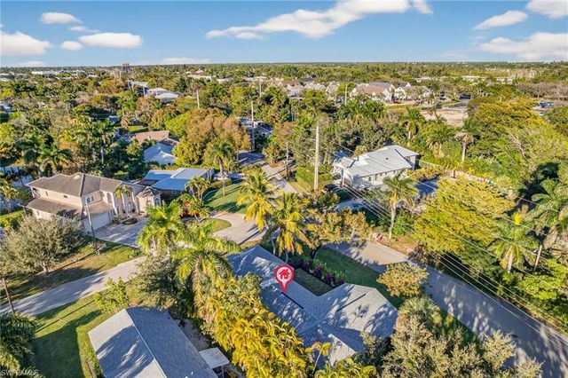 1275 8TH AVE N, Naples, FL 34102