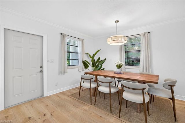 1275 8TH AVE N, Naples, FL 34102