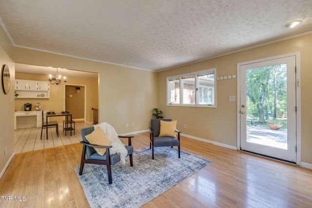 400 Old Castle Road, Kingsport, TN 37660