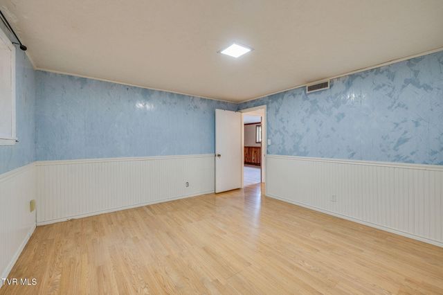 400 Old Castle Road, Kingsport, TN 37660