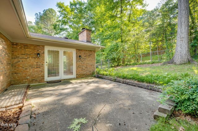 400 Old Castle Road, Kingsport, TN 37660