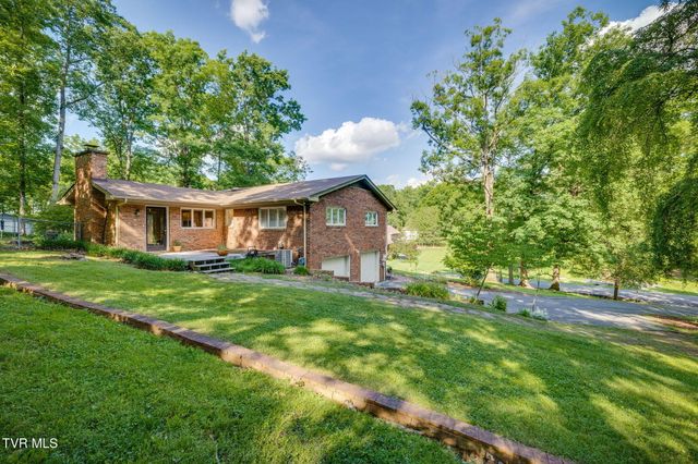 400 Old Castle Road, Kingsport, TN 37660