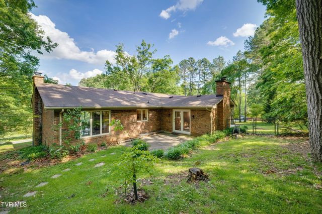 400 Old Castle Road, Kingsport, TN 37660