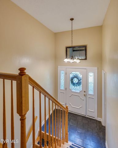 400 Old Castle Road, Kingsport, TN 37660