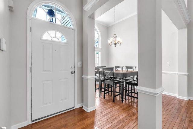 8 Manor Court, Simpsonville, SC 29681
