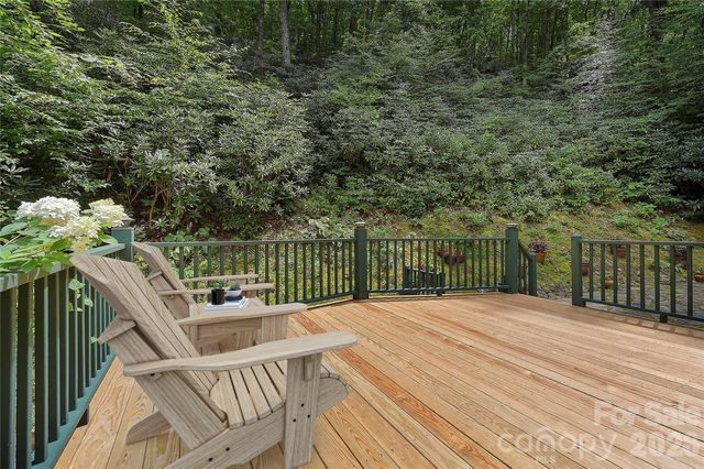 236 Holland Drive, Black Mountain, NC 28711