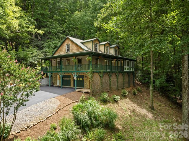 236 Holland Drive, Black Mountain, NC 28711